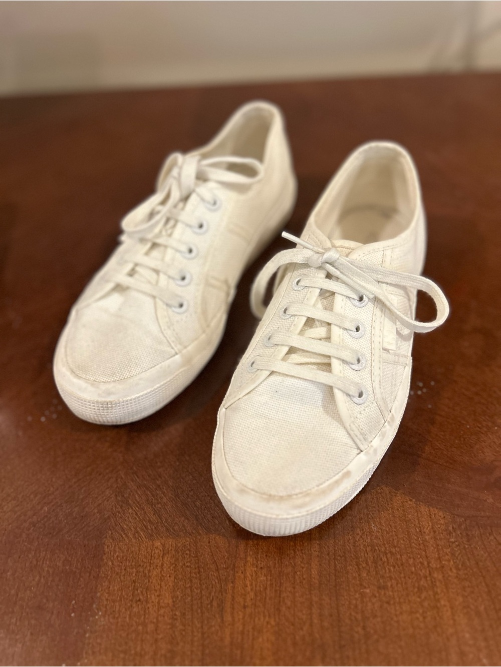 Superga 2750 Cotu Classic Sneakers in White. Pre-owned but gently worn.